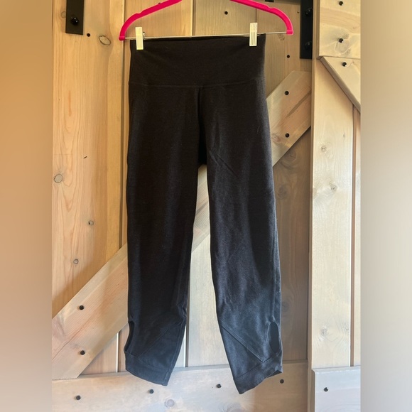 NWOT Old Navy Active Go Dry Balance Legging - Picture 1 of 7
